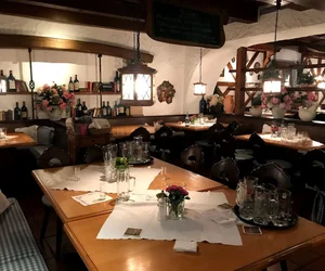 restaurants mit sitzmöglichkeiten in Stuttgart