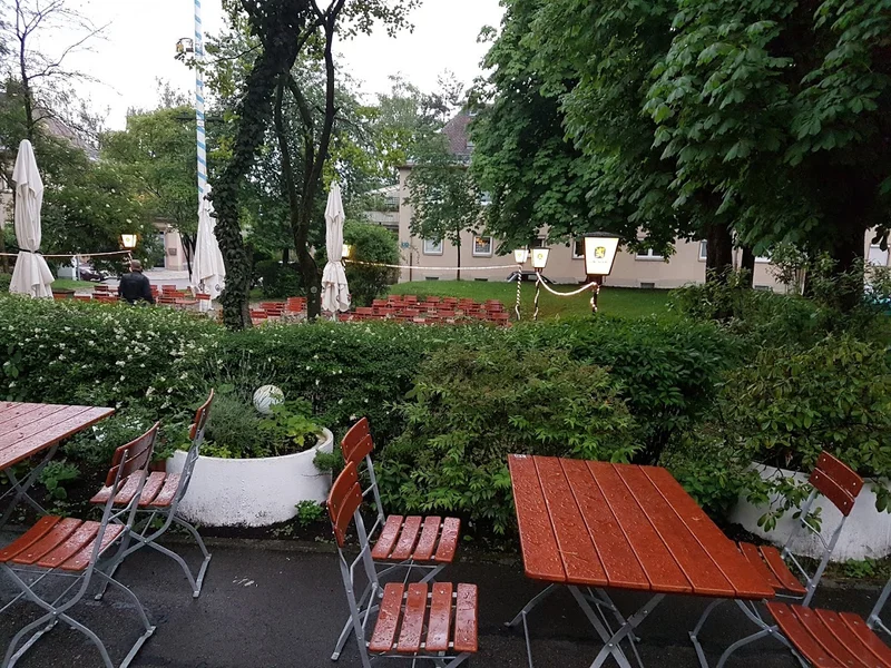 Gasthaus zum Maibaum