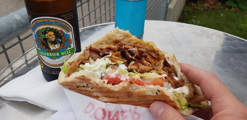 Imbiss - Grillhendl, Döner Kebap