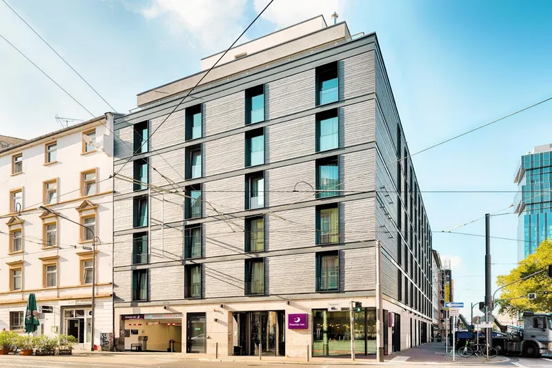 Premier Inn Frankfurt City Europaviertel hotel