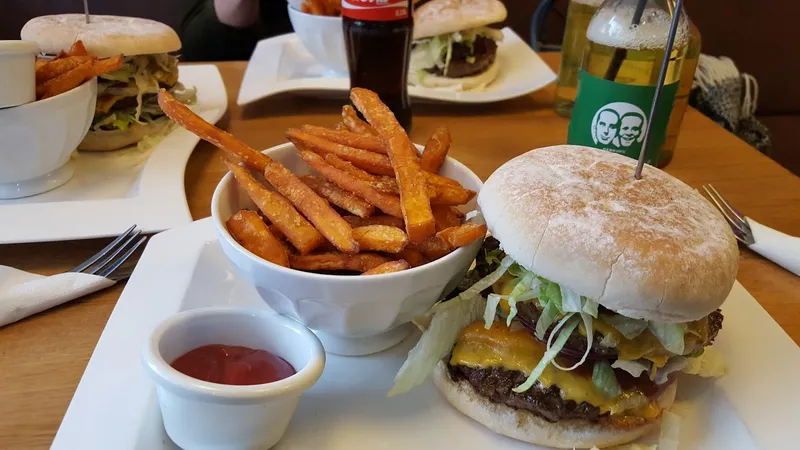 Hensel Burger