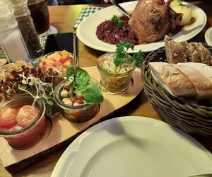 restaurants fürs mittagessen in Moosach München
