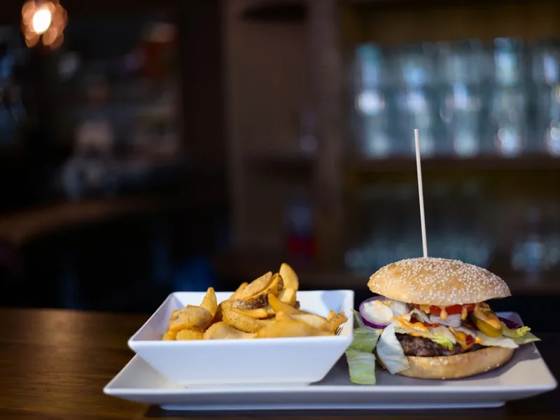 Roobies Burger & Bar