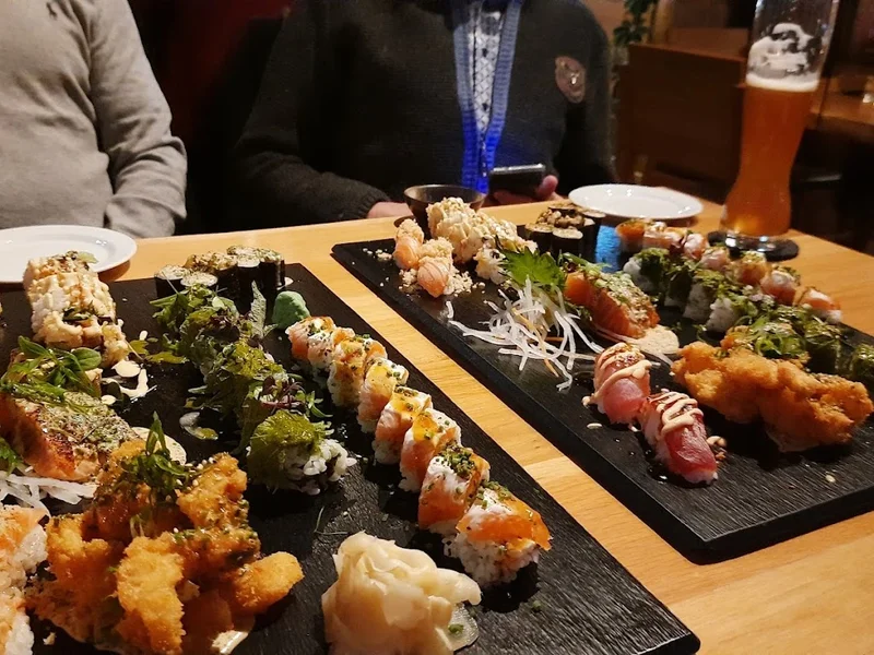 Ponzu sushi & asian cuisine