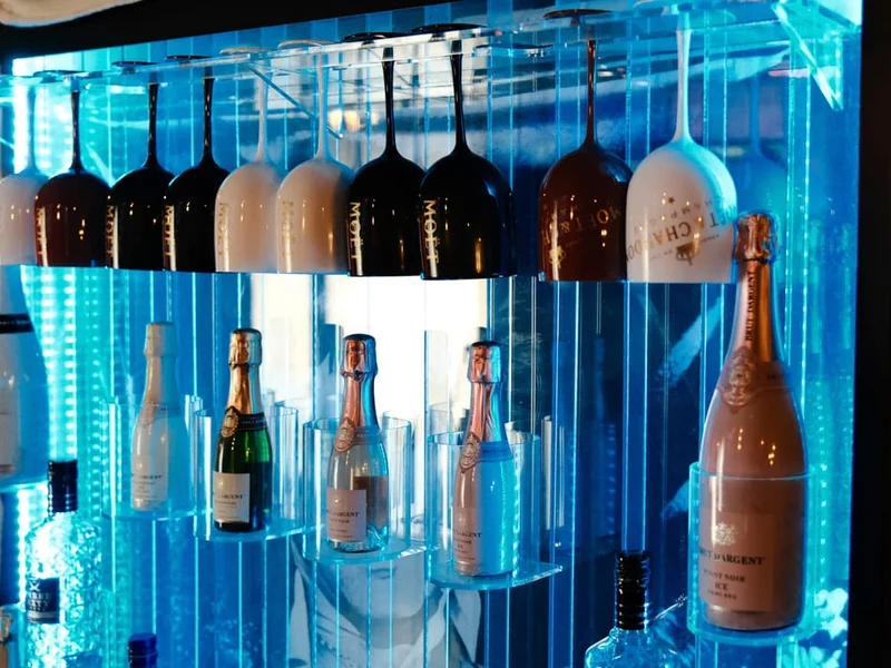 The Times Bar- Die Bar zeitlosen Idolen - Stuttgart