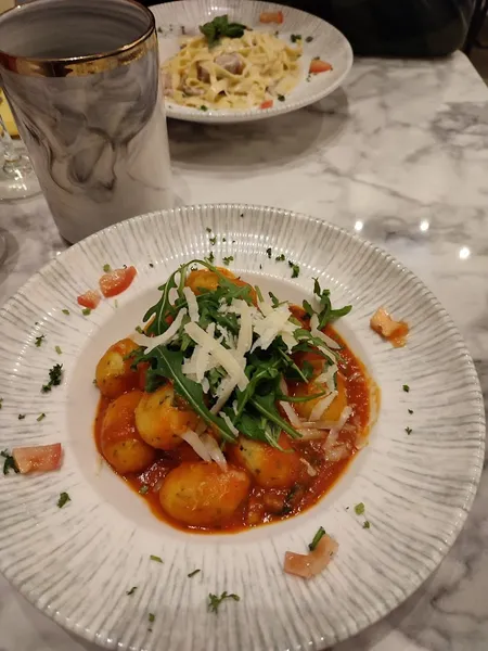 Restaurant Monumento, italienische Spezialitäten in Frankfurt am Main