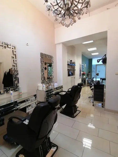 Joelle Beauty Damen Salon