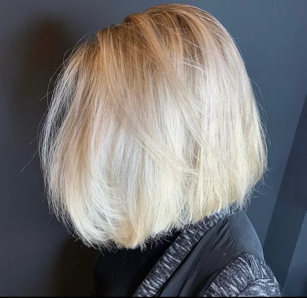 Friseur Düsseldorf Vincenzo Maiello Hairdesign Die Balayage Olaplex & Fadehaircut Spezialisten