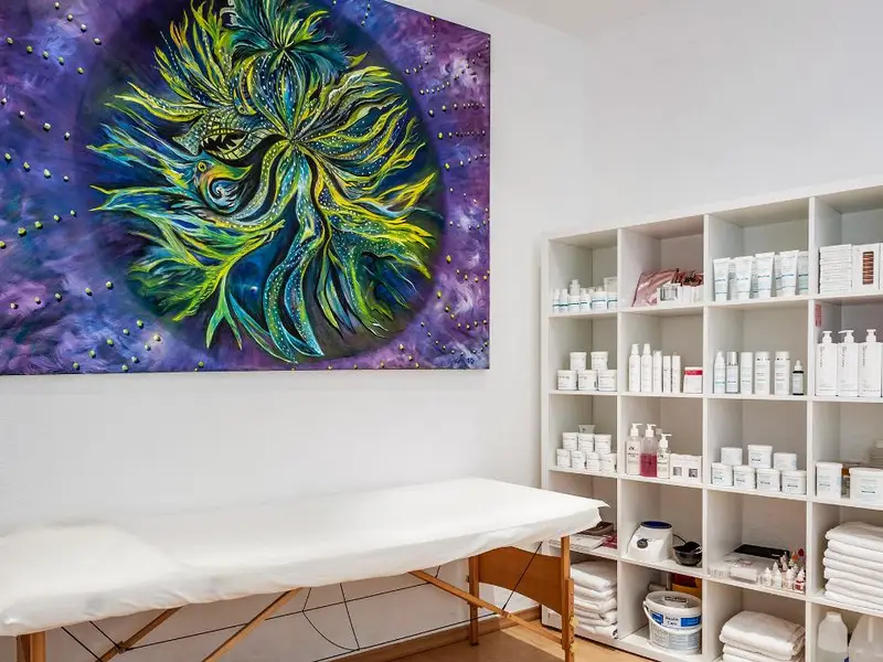 Optimal Face Cosmetics