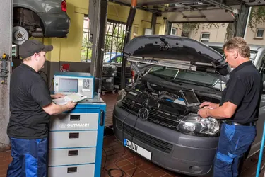 Liste 12 autowerkstätten in Wersten Düsseldorf