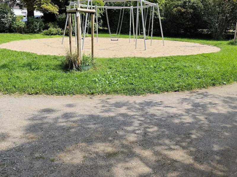 Spielplatz- & Grünanlage Röntgenweg