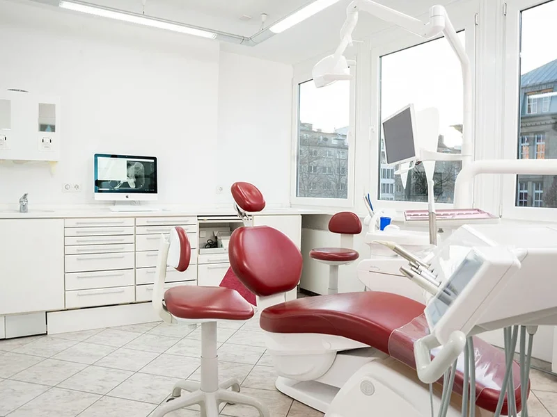 Zahnarztpraxis am Zoo - Yanina & Alexander Litvak - Zahnarzt Düsseldorf Flingern