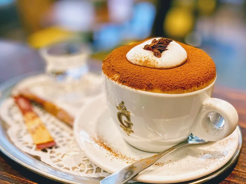 Glora Kaffeehaus / Stuttgart