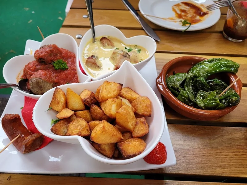 Christoffer's singin tapas