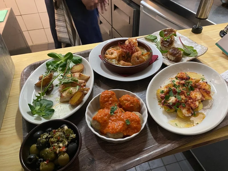 Mio tapas fusion y bar