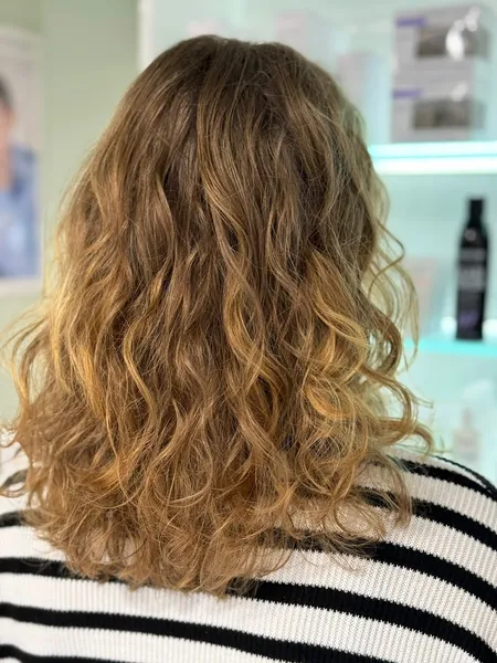 Anh Mahler Frisuren l Friseur Stuttgart Untertürkheim