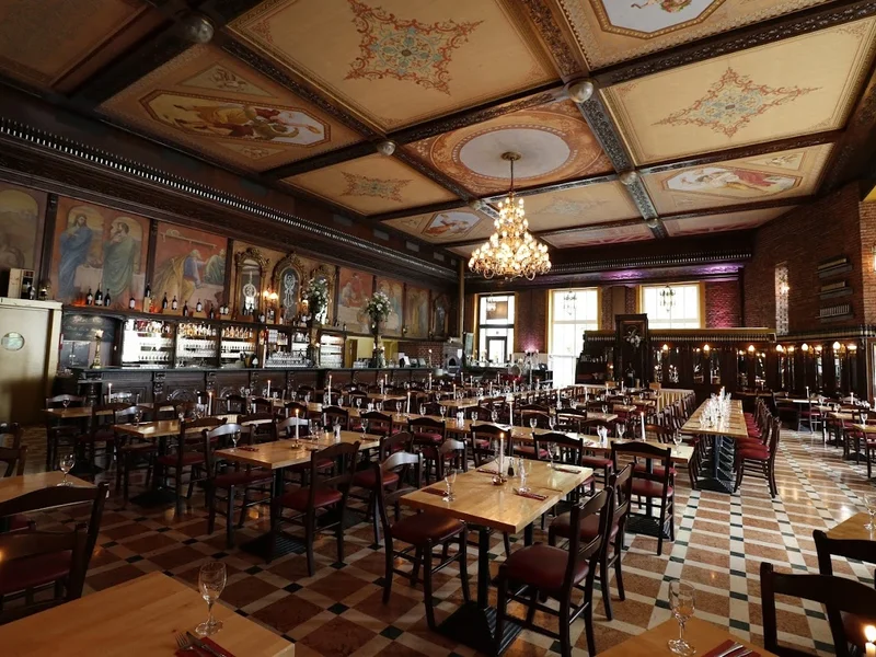12 Apostel – Restaurant, Veranstaltungsraum & Hochzeitslocation