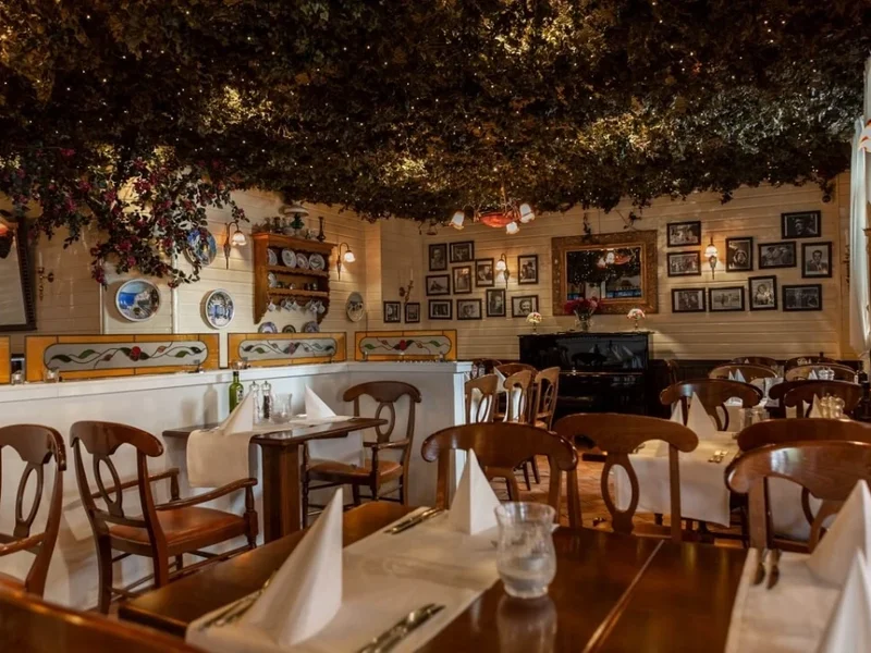 Costas Greek Taverna