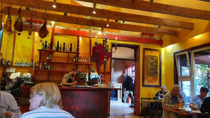 El Chileno Restaurant