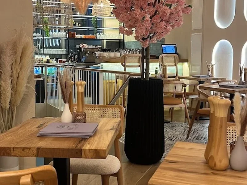 Kailua Breakfast & More