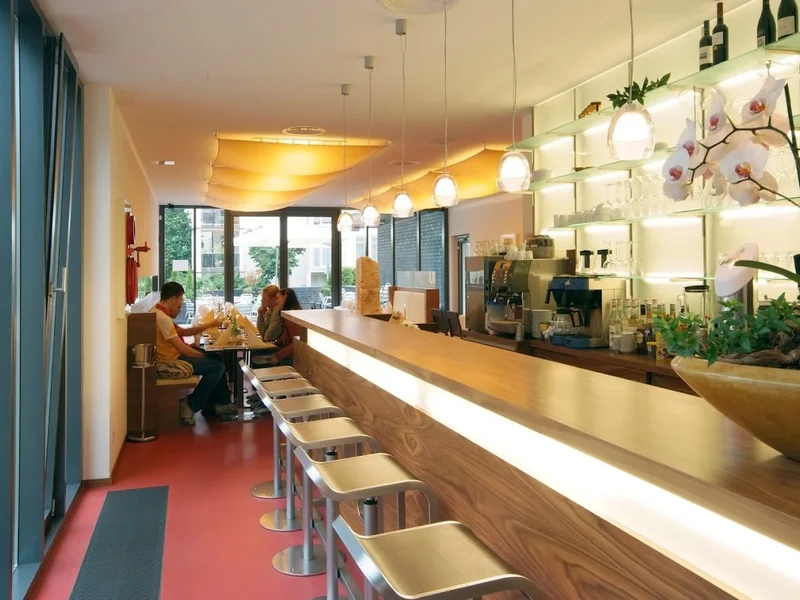 Campus Restaurant & Bistro