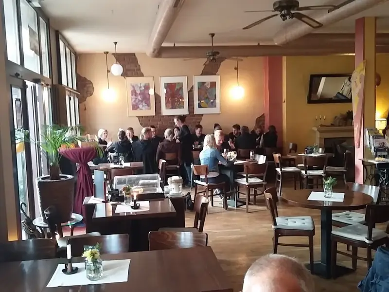 Lulu Lottenstein Restaurant & Bar