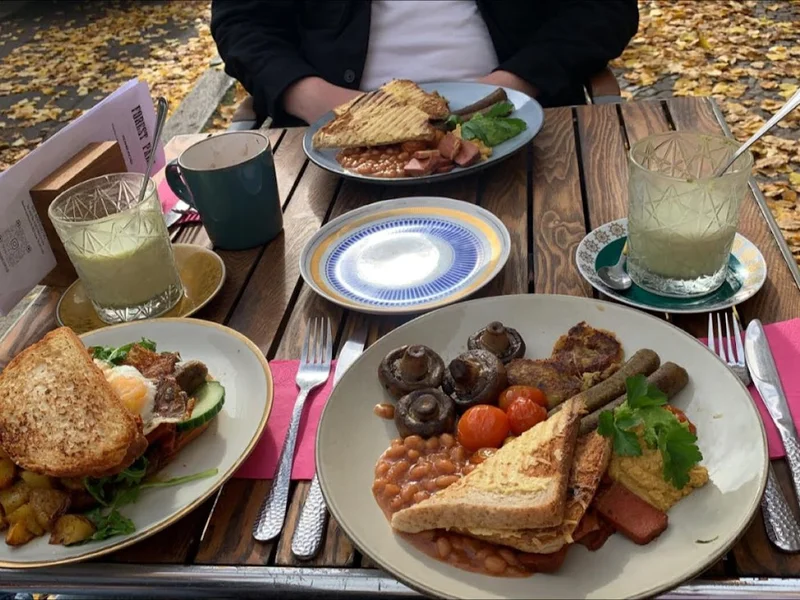 Forest Park Leipzig - Der knusprige Frühstücksladen