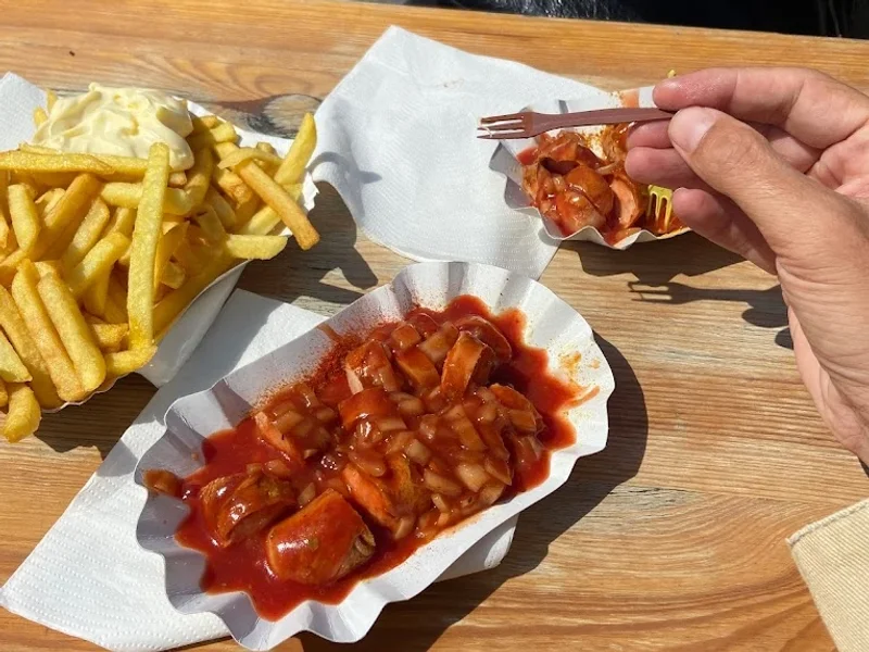 Goldis Imbiss am Benrather Markt