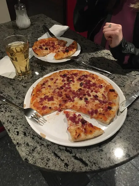 Pizzeria La Lanterna