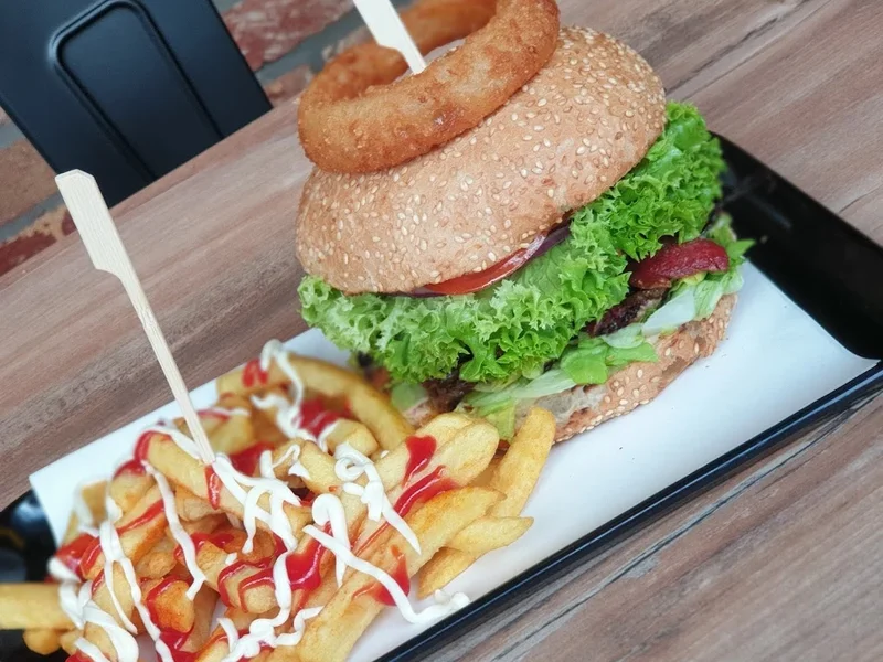 Broasters Fried Chicken & Burgers