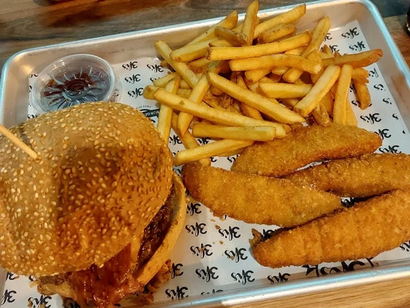 3h's burger & chicken Essen