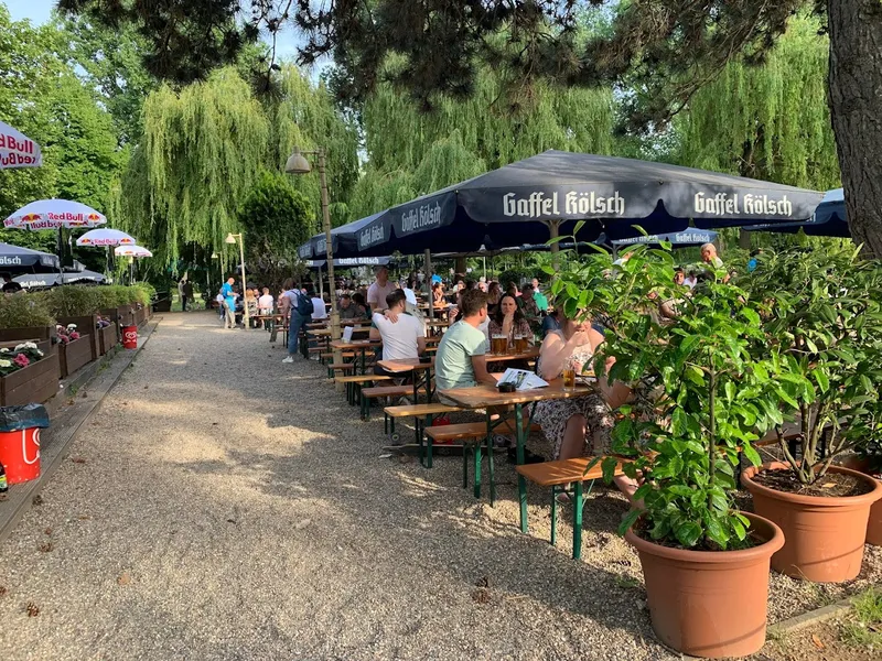 Biergarten am Aachener Weiher