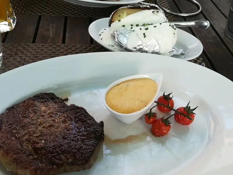 PIER 51 Restaurant & Steakhaus Stuttgart