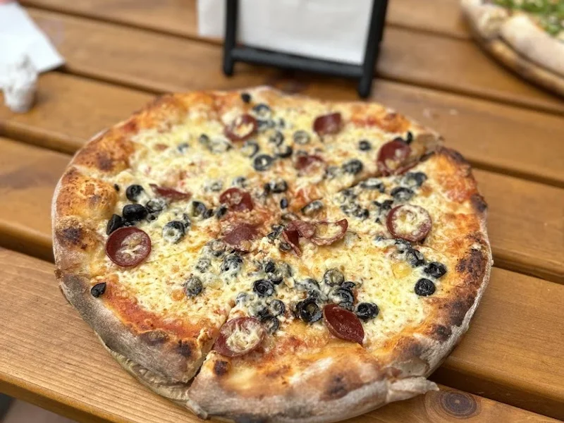 Pizzeria "Kruste + Vegan „ Leipzig