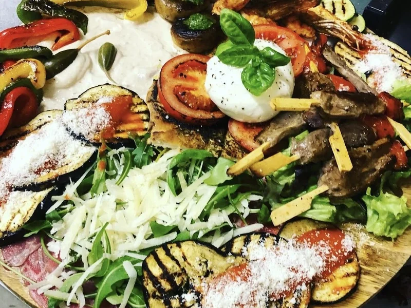 Spoon Restaurant & Bar