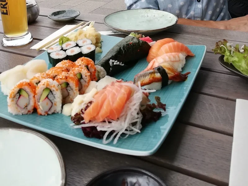 Best Friends Sushi Bar