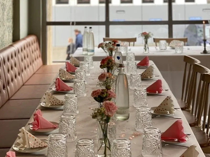 Island - Café, Bar & Essen