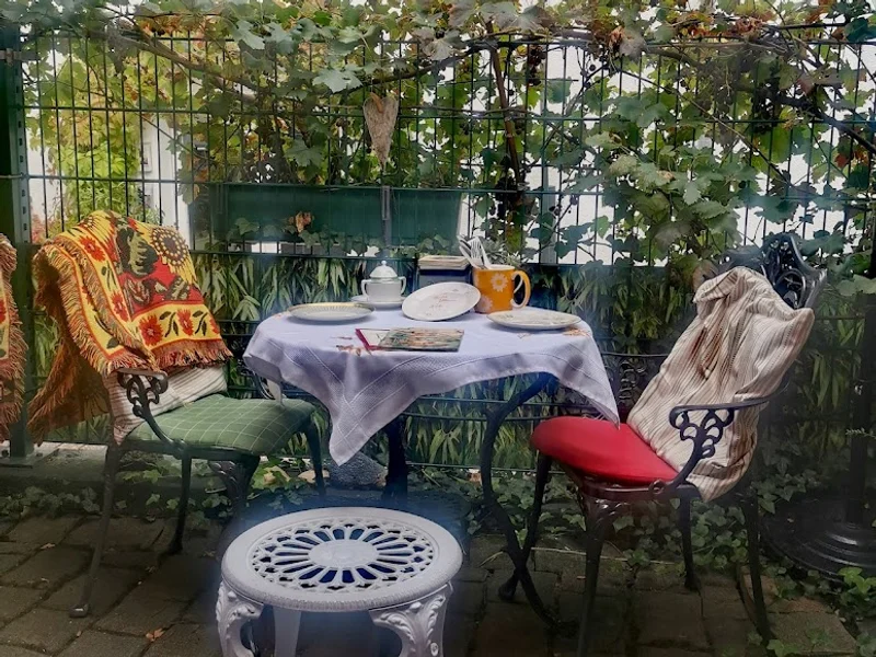 Daisys Tearoom and Garden