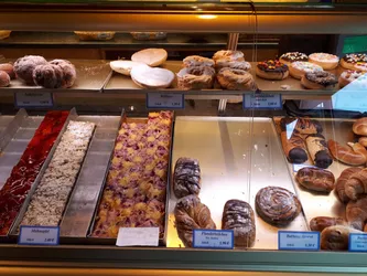 Liste 8 bäckereien in Sürth Köln⁠
