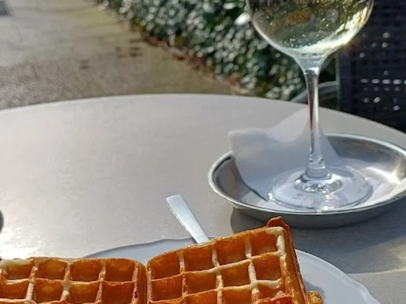 Schloss Hotel Benrath Inh. Ellen Jarnoth-Hulme