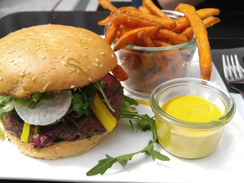 Hamburgerei ZWEI