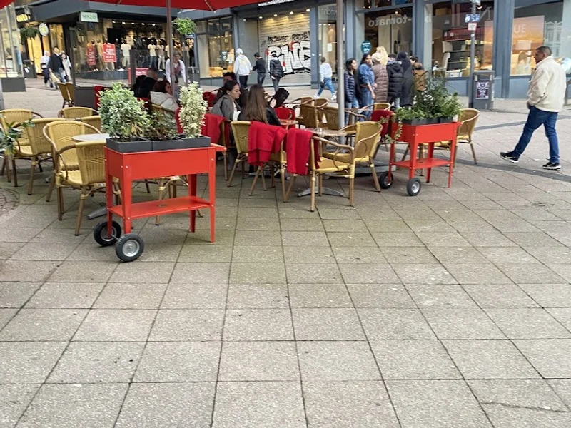 Toscani Eiscafe am Kettwigerstrasse 48