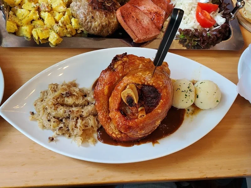 DER LÖWE Becker Gastro GmbH