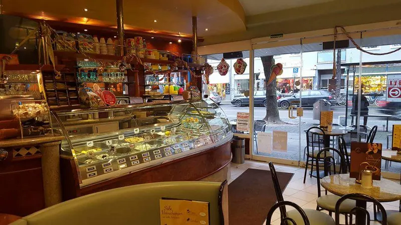 Eiscafé Azzurro