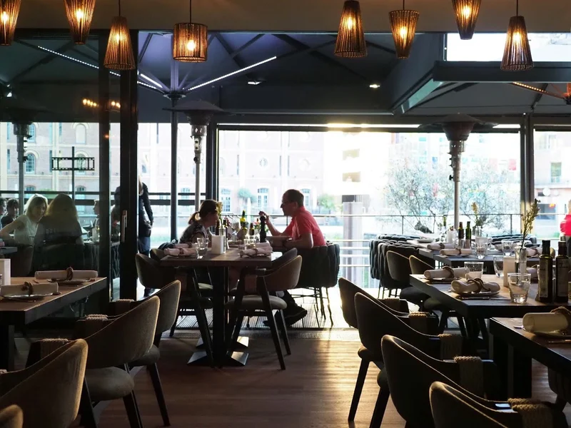 Liste 11 restaurants in Hafen Düsseldorf