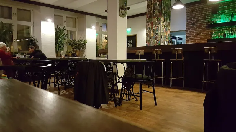 THE DRUNKEN MONKEY