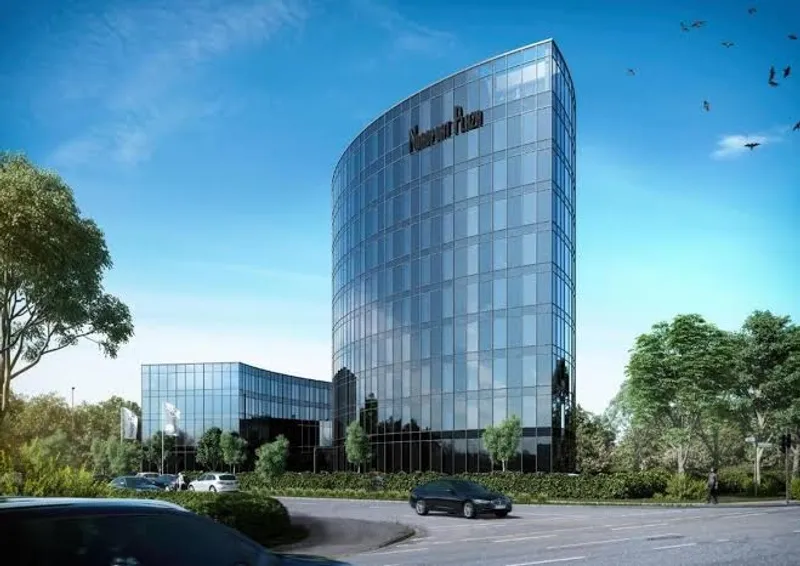 Airport Plaza Hotel