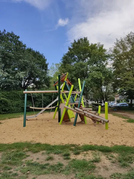 Spielplatz Schlebuscher Weg