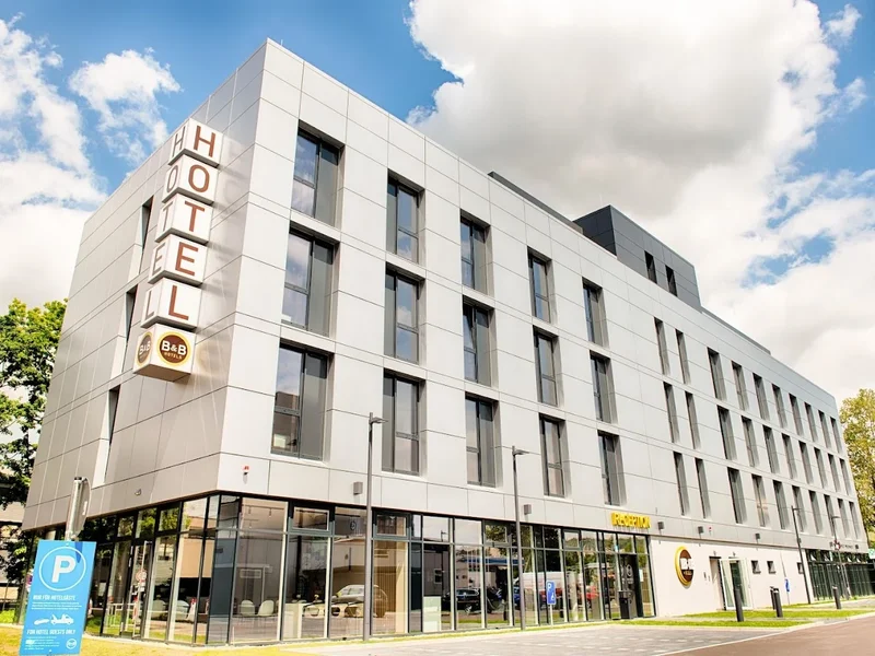 B&B HOTEL Stuttgart-Neckarhafen