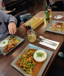 Liste 5 restaurants mit gesundem essen in Stammheim Stuttgart